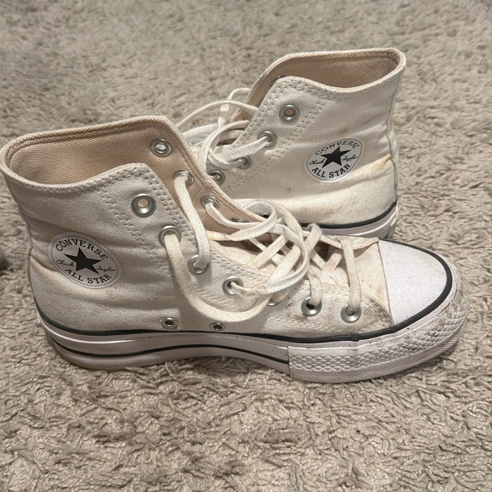 Converse Platform Hightops